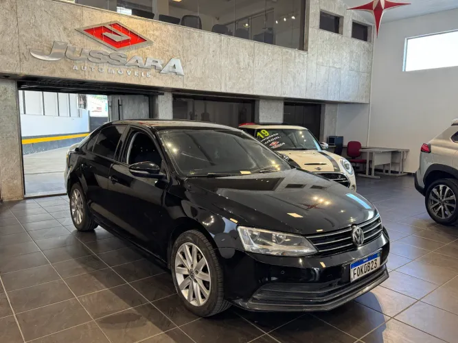 Volkswagen Jetta Comfortline 2.0 T.flex 8V 4P Tipt. 2015
