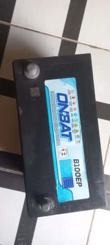 Bateria 100. Amperes pouco tempo de uso. era do son  350 reais 