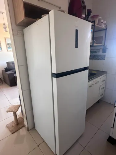 Geladeira semi nova
