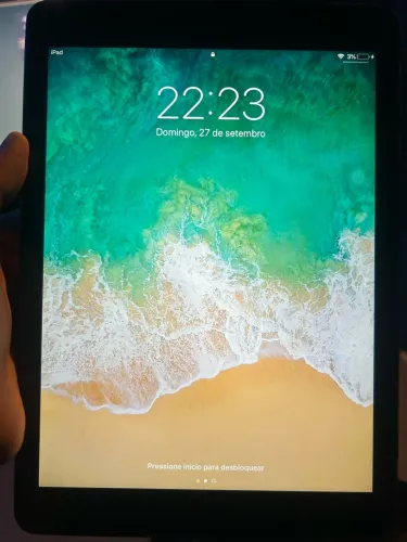 iPad Air 1ª geração 64GB Wi-Fi + Case