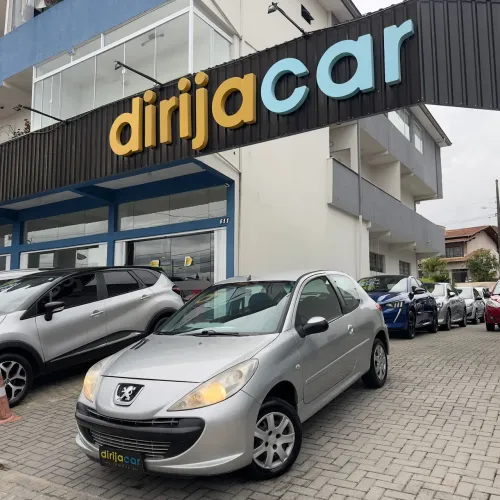 Peugeot 207 XR 1.4 Flex 8V 3P 2011