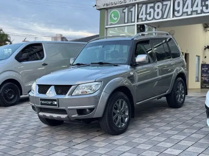 Mitsubishi Pajero TR4 2.0 Flex 16V 4X2 Aut. 2015