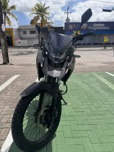 Honda XRE 300 ABS 2023 ? Muito conservada