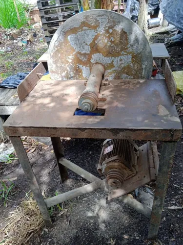 Lixadeira de 600