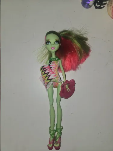 Monster High Swim Class Venus McFlytrap.
