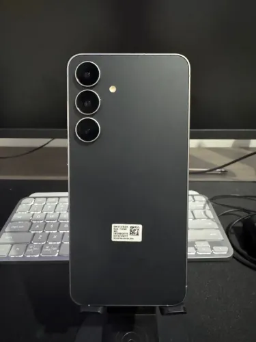 Celular S25FE 1 mês de uso. Zerado. Nota Fiscal e Acessórios.