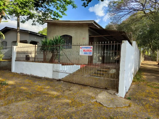 Casa para alugar no bairro Vila Esperança - Maringá/PR