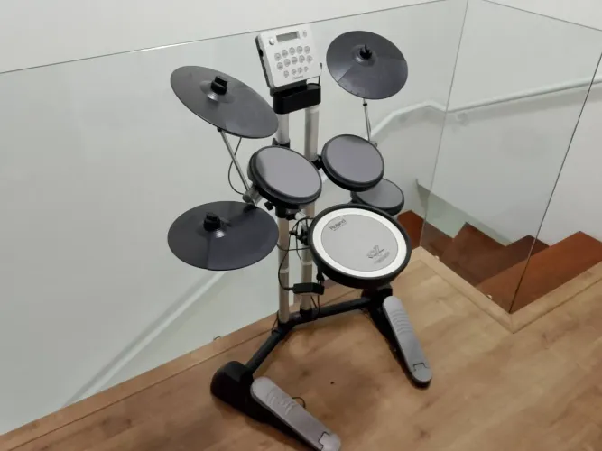 Bateria Eletrônica Roland V-Drums HD-1