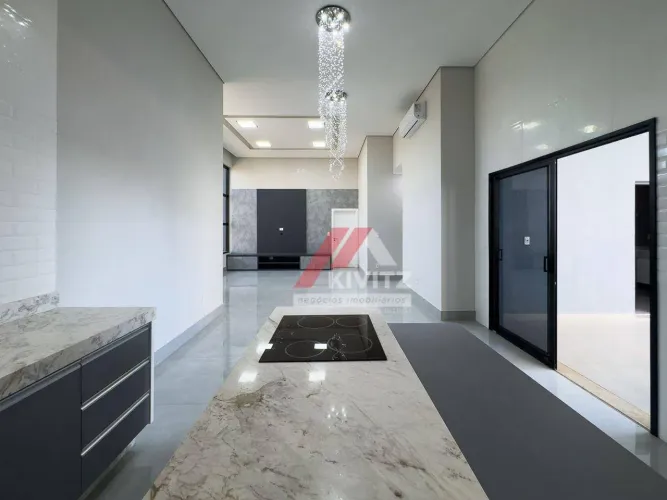 Casa nova térrea com 240 m² de construção no Condomínio Villagio em Americana/SP.
