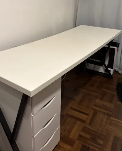 Mesa de Escritório/Computador