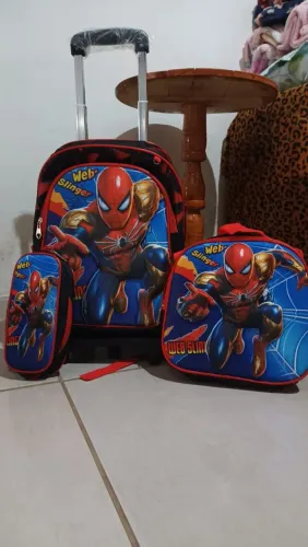 Vendo mochila escolar homem aranha nova