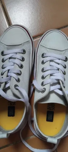 Tênis Klin branco tamanho 31