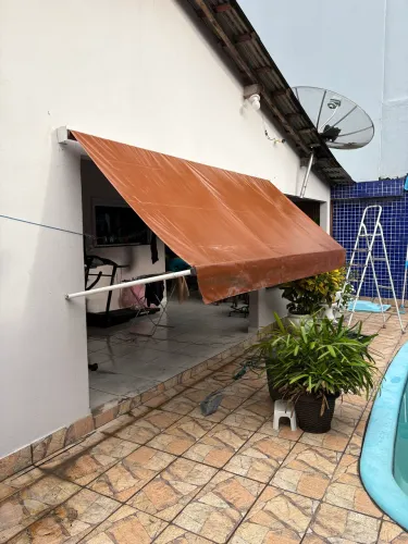 Toldo retrátil 