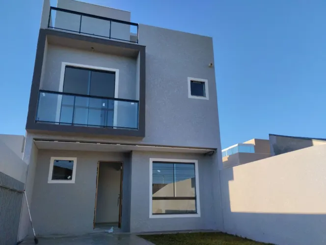 Sobrado novo com Terraço no Uberaba( Aceito Trocas ) 
