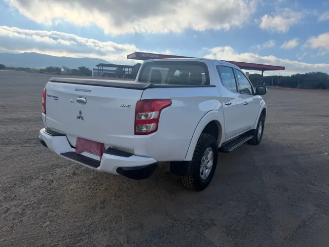 Mitsubishi L200 Triton Sport HPE 2.4 CD Diesel Aut. 2017