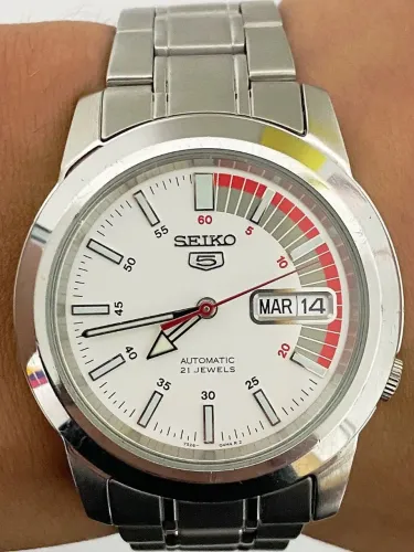 Relógio Seiko 5 SNNK07K1 automático.