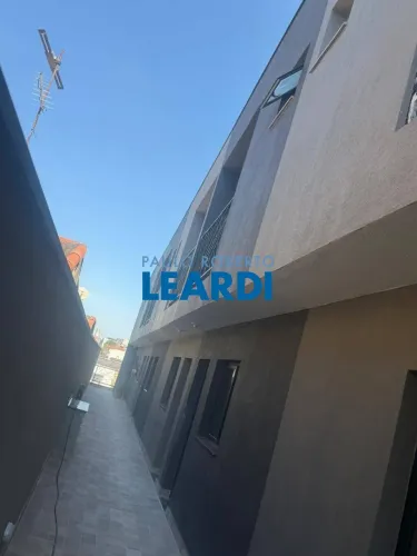 CASA EM CONDOMÍNIO - VILA RÉ - SP