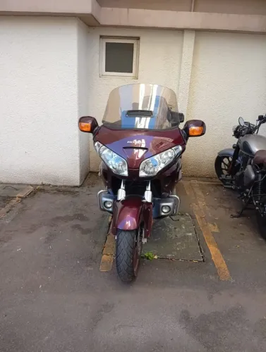 Vendo moto Gold wing 2008