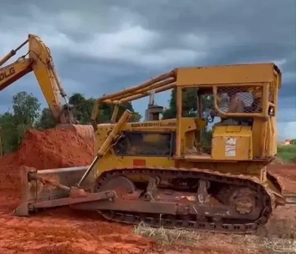 Trator de Esteira Caterpillar 1982 D6D Operacional