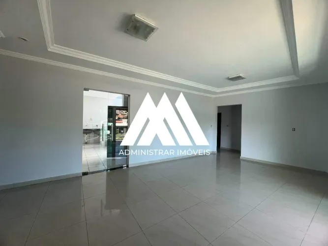 Vendo casa com um ponto comercial no Pio XII com ótima localização!