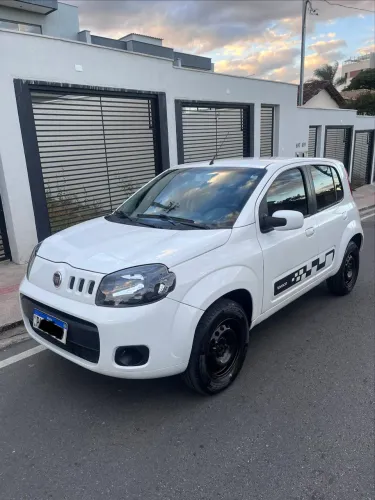 Fiat Uno Vivace Celeb. 1.0 EVO F.flex 8V 5P 2016
