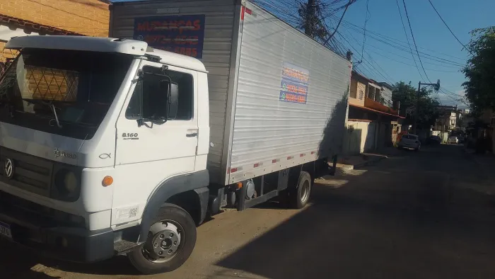 Vendo caminhão VW 8.160 ano 2013