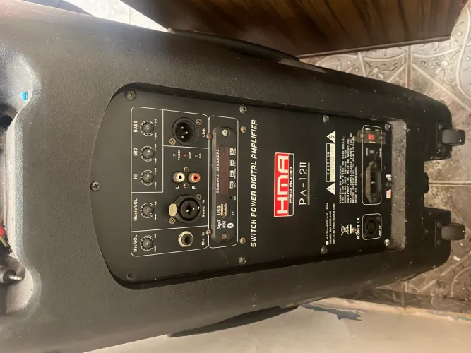 Caixa de Som Ativa HMA Pro Audio PA-12 II - Para Conserto