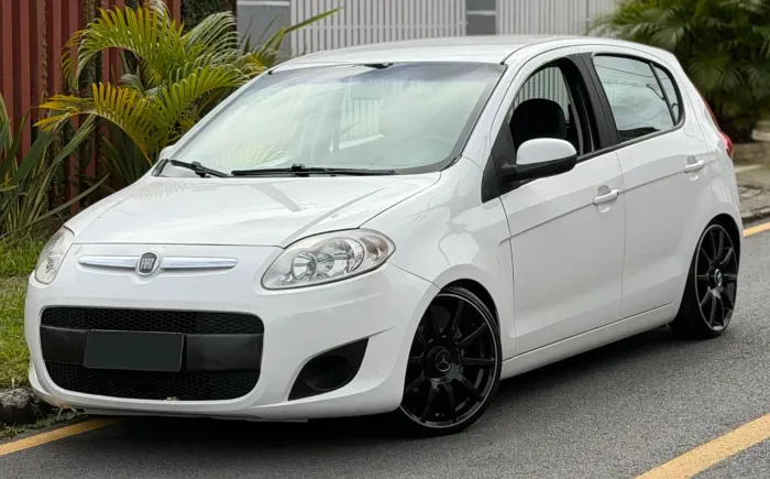 Fiat Palio Attractive 1.0 EVO Fire Flex 8V 5P 2012