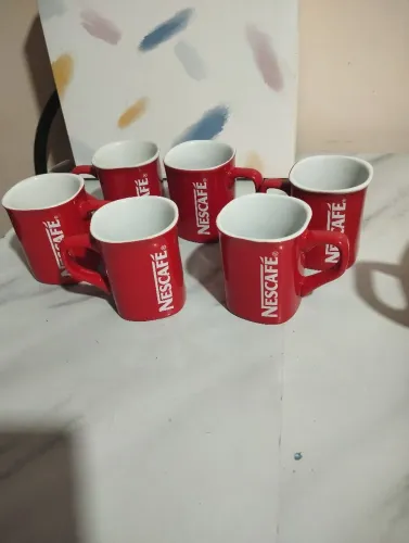 Canecas da nescafe valor referente a meia duzia