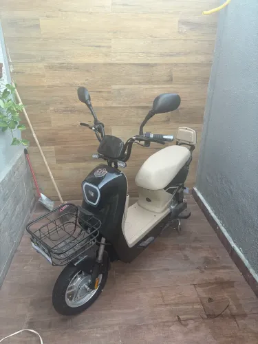 Bicicleta Elétrica HAO Lee 1000W 32KM/H Capacidade 180Kg Preta Bivolt