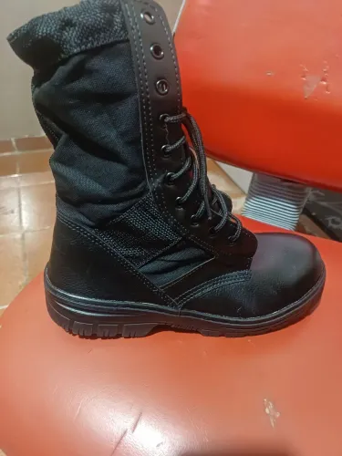Coturno novo 42