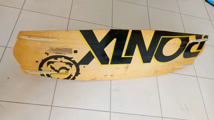 Wakeboard Ronix One 142 + Botas Ronix (Usado)