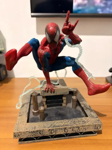 Spider man Gallery Diorama Diamond Select
