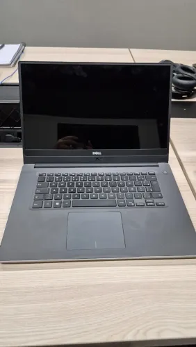 Notebook Dell Inspiron 7572 i7-8ª Geração 16GB RAM SSD+HD 1TB NVIDIA MX150 4GB