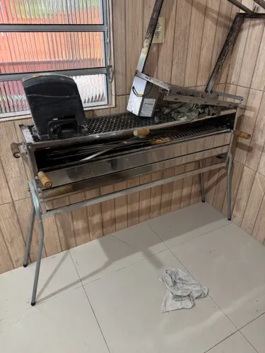 Churrasqueira Para Espetinhos 120cm Em Inox Ambulante Bar