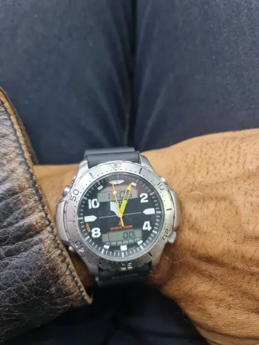 Relógio Citizen aquamont 