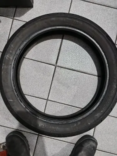 Pneu Pirelli Phantom Sportscomp 130/70 R18