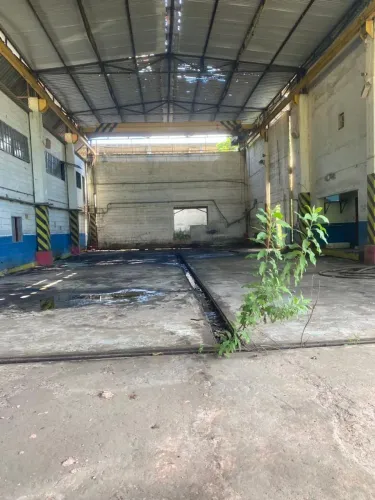 Galpão à venda, 1400 m² por R$ 950.000 - Granja dos Cavaleiros - Macaé/RJ