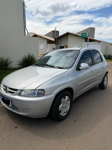 Chevrolet Celta Spirit 1.4 MPFI 8V 85cv 5P 2005