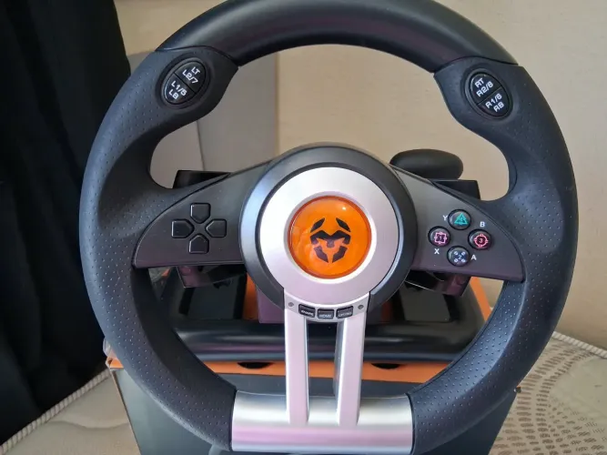 Volante Gamer Krom