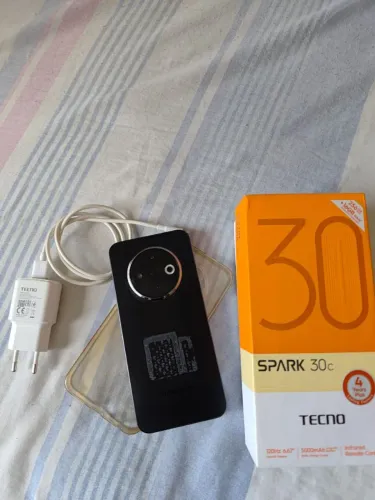 Vendo celular tecno spark