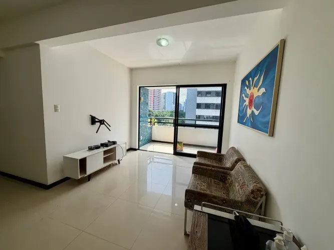 Apartamento na Pituba, 2 Quartos (1 Suíte), 70m², Vista Livre e Vaga Coberta