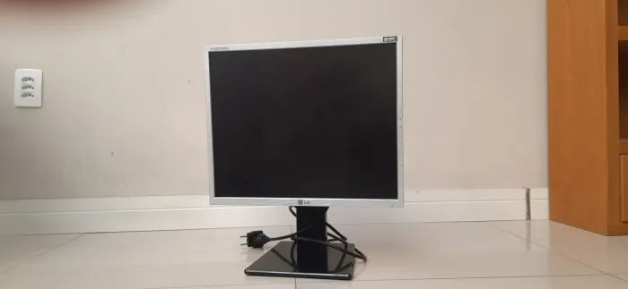 Monitor LG Flatron 19 polegadas