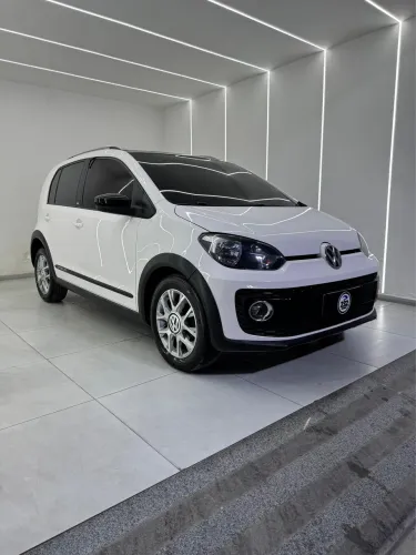 Volkswagen Up! Cross 1.0 TSI Total Flex 12V 5P 2017