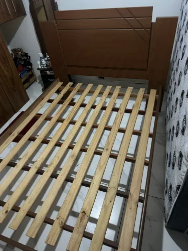 Cama madeira maciça casal + colchão casal