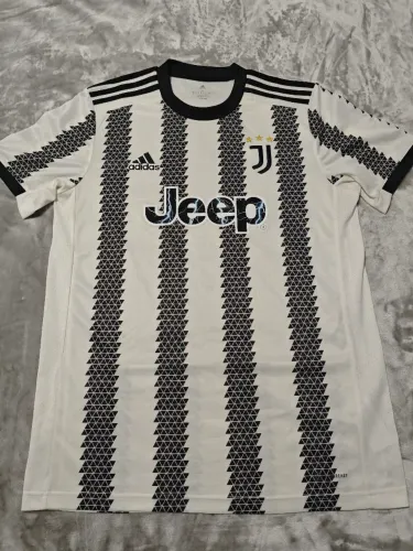 Camisa Adidas Juventus 22/23 Home tamanho M