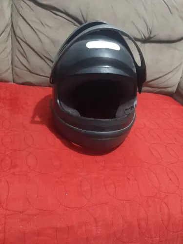 Capacete sem viseira