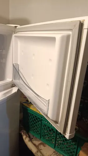 Geladeira Cycle Defrost 332L Prateleiras Removíveis Branca Consul