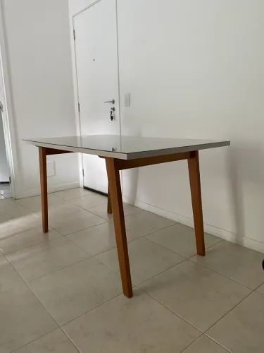 Mesa de Jantar  135x90 - Laca Off White com Vidro | Perfeita