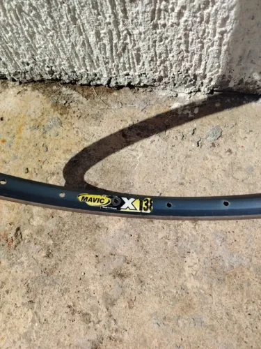 Aro 26" Mavic 138 usado em bom estado de conservação